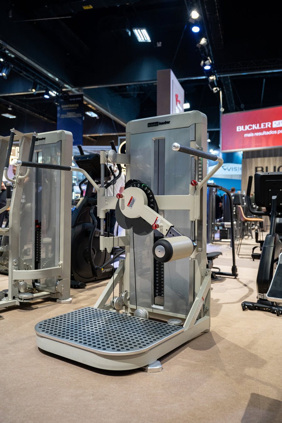 Gluteleader Multi Hip GL-1009 full machine three-quarter view at a fitness exhibition